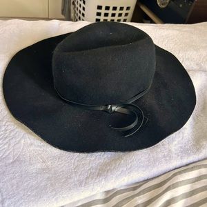 Black fedora